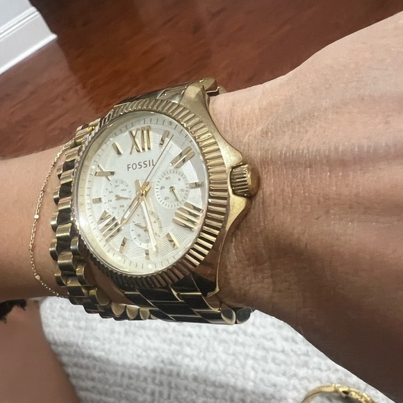 Fossil Womens Gold Watch - Picture 5 of 8